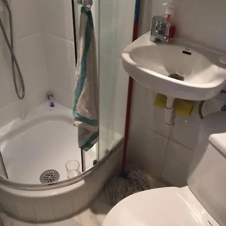 Apartamento Precioso Estudio Cerca Del Centro Y Del Puerto Estepona